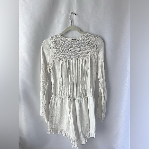 Billabong Brandy Lee ruffled Romper - Picture 3 of 7